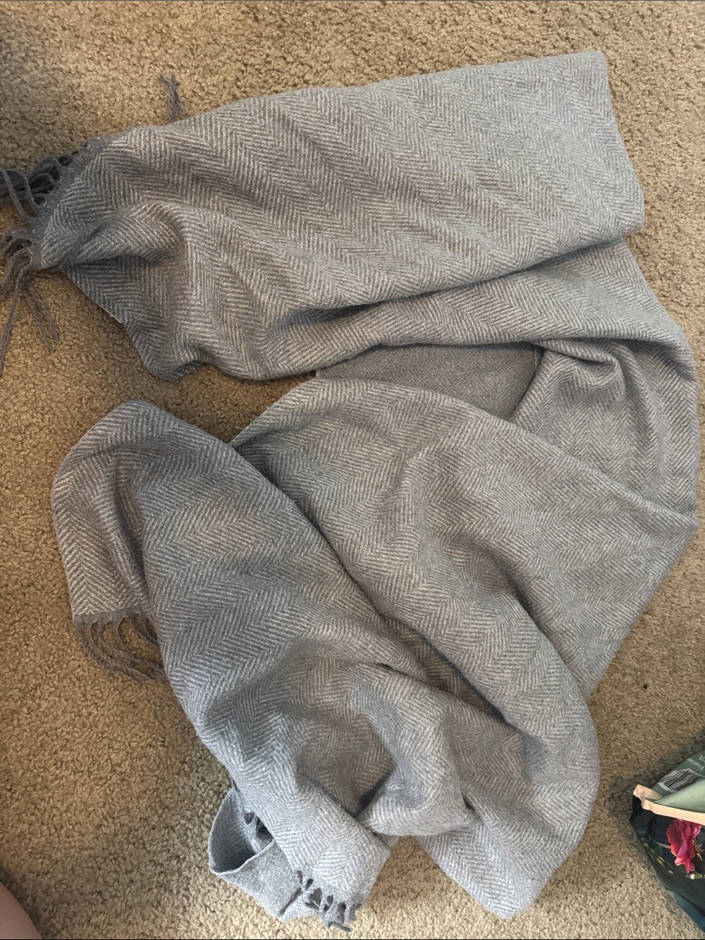 Pretty Persuasions Heather Gray Herringbone Knit Wrap Scarf